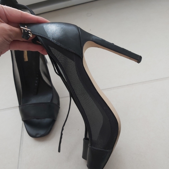 BCBG black high heels - Picture 6 of 6